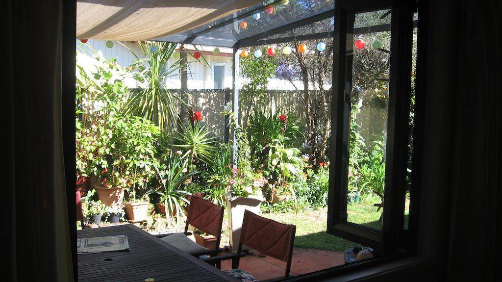 Kotuku Bed & Breakfast Whangamata Esterno foto